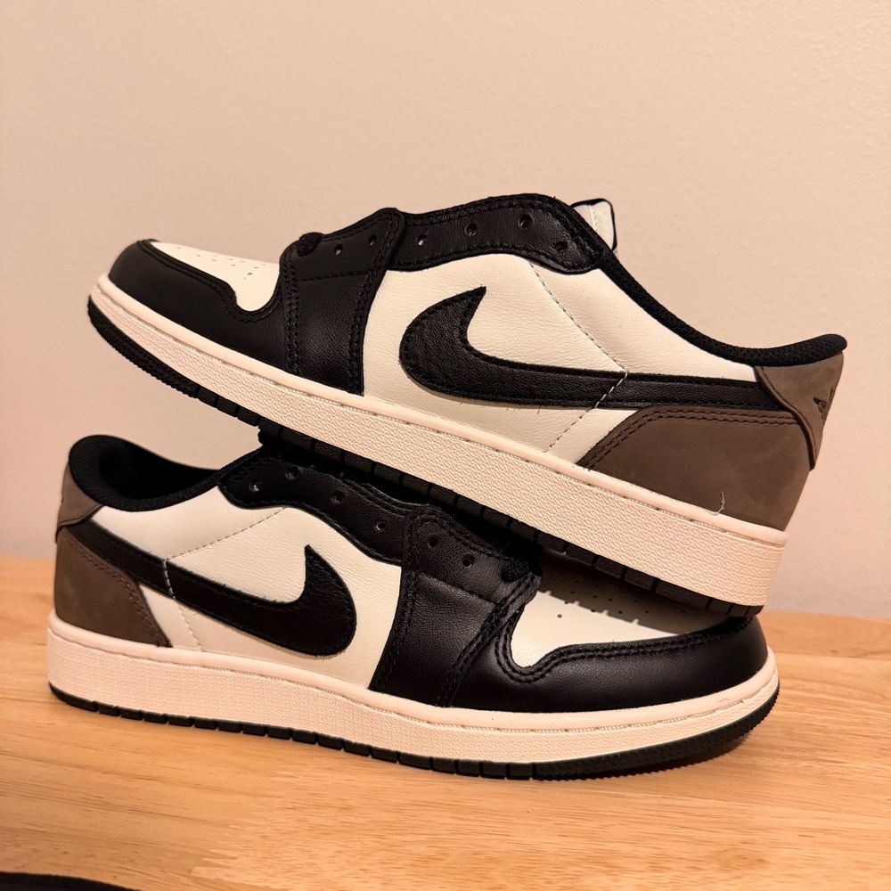 New | Nike Air Jordan 1 Low Mocha